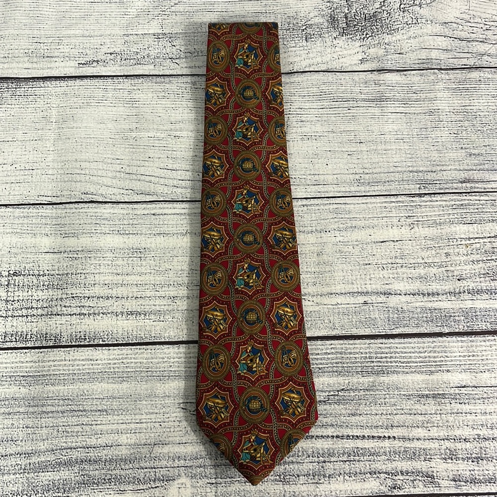 SALVATORE FERRAGAMO-100%Silk Luxury Tie Made in Italy